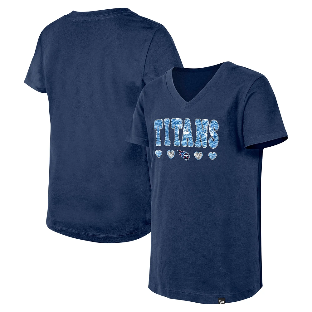 T-shirt à col en V sequins bleu marine Tennessee Titans de New Era pour filles