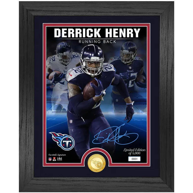 Highland Mint Titans Derrick Henry Carrying Photo