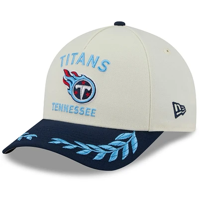 Casquette ajustable New Era 9FORTY A-Frame M-Crown pour homme, couleur crème/bleu marine, Tennessee Titans, draft NFL 2025