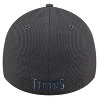 Men's New Era Graphite Tennessee Titans  Main 39THIRTY Flex Hat
