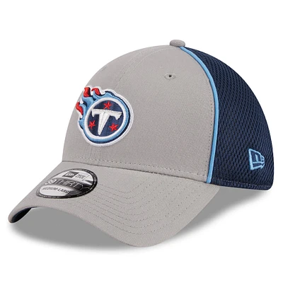 Casquette flexible 39THIRTY Pipe grise des Tennessee Titans New Era pour hommes
