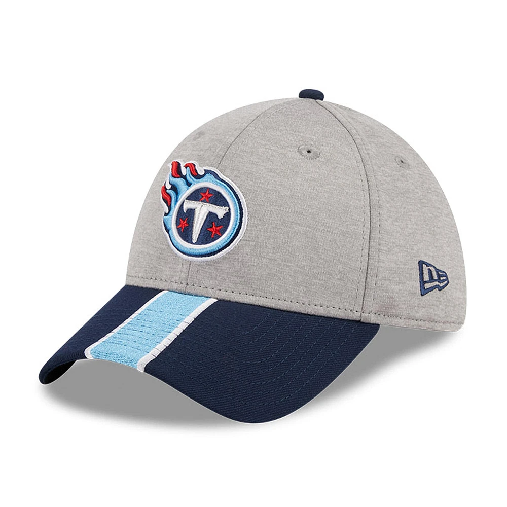 Men's New Era Heather Gray/Navy Tennessee Titans Striped 39THIRTY Flex Hat