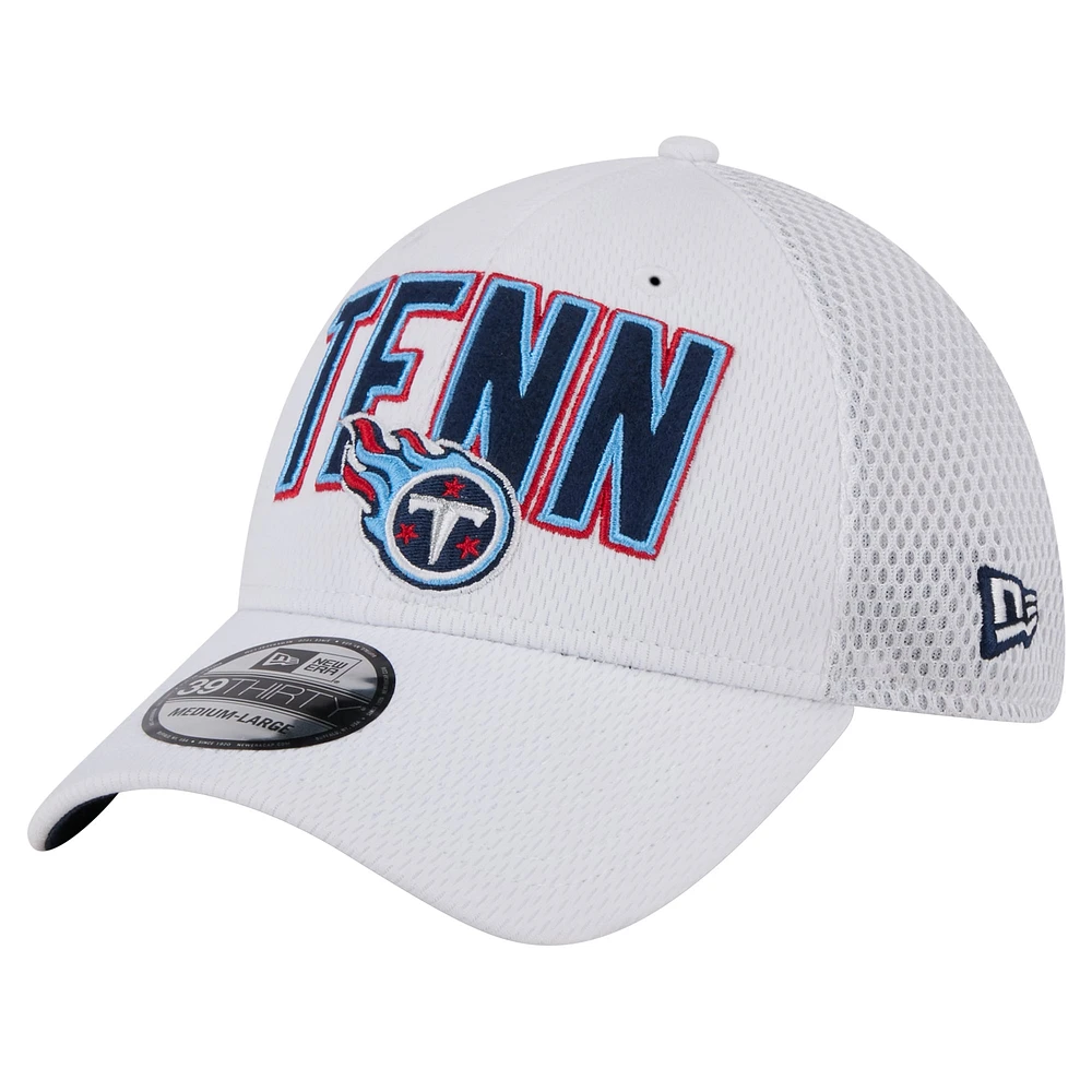 Casquette flexible 39THIRTY New Era pour hommes des Tennessee Titans Breakers, blanche