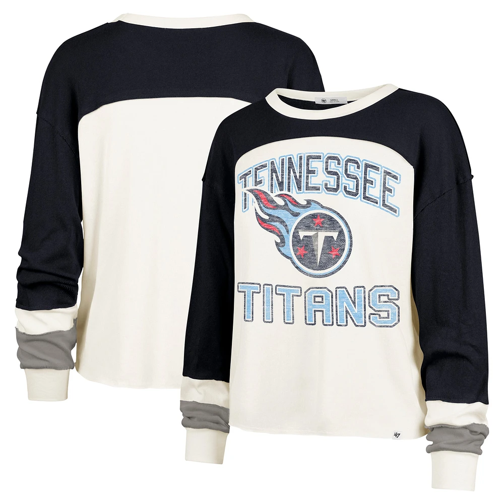 Haut court à manches longues raglan Double Header Curve '47 Cream Tennessee Titans pour femme