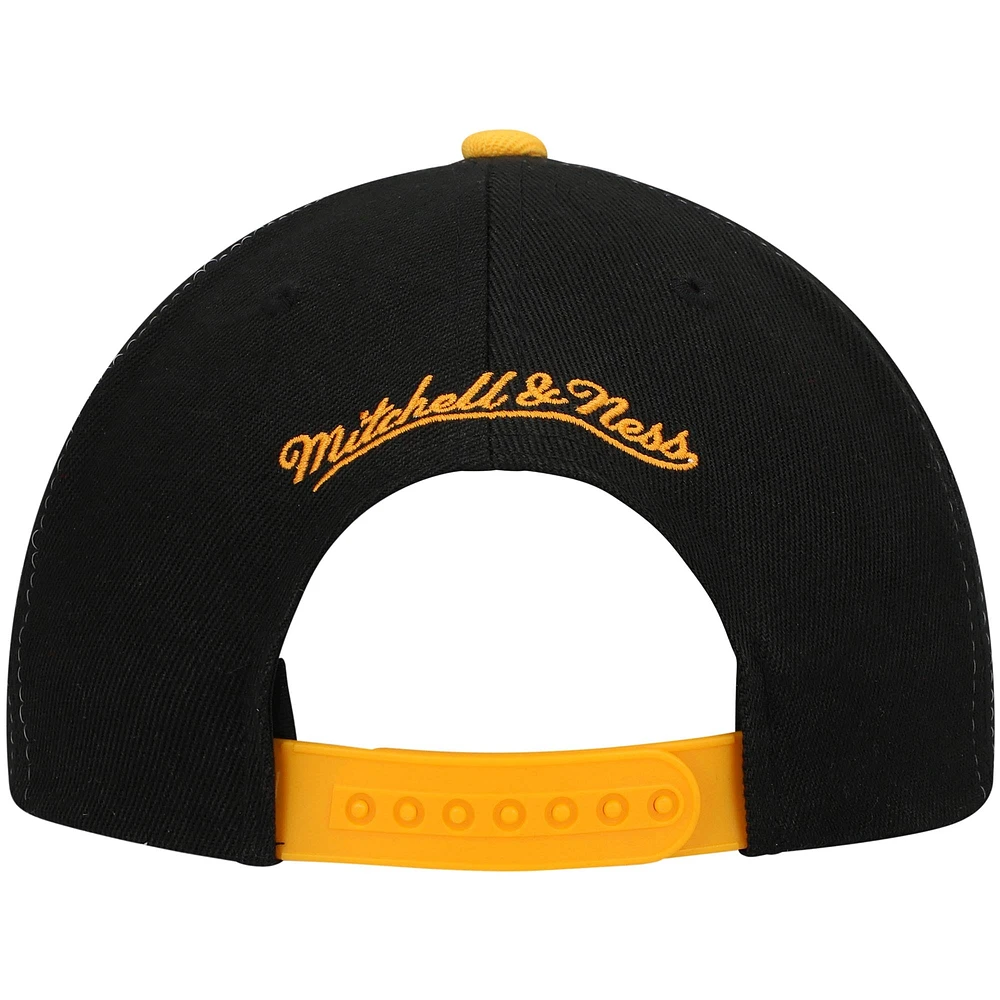 Men's Mitchell & Ness Tennessee Orange/Black Tennessee Volunteers Sharktooth Snapback Hat