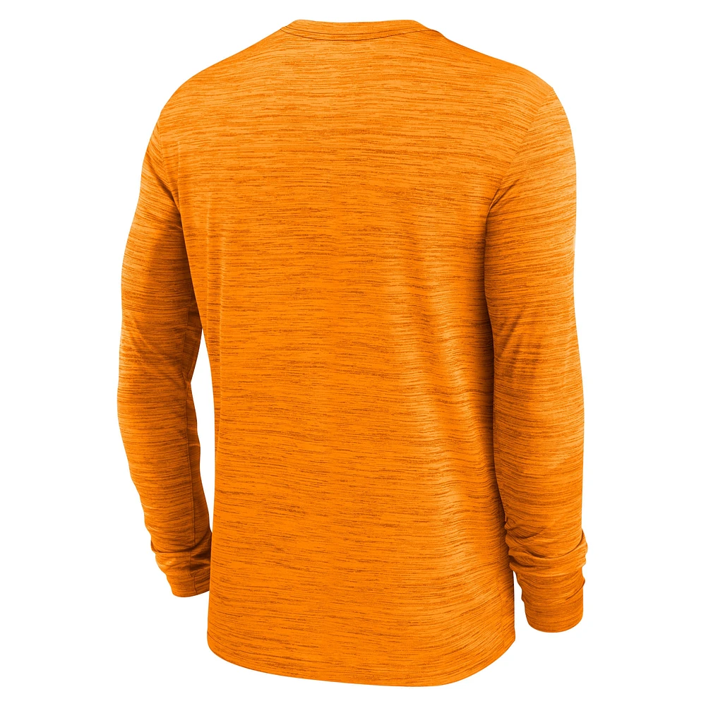 T-shirt à manches longues Nike Tennessee Orange Volunteers 2024 Sideline Velocity Performance pour homme