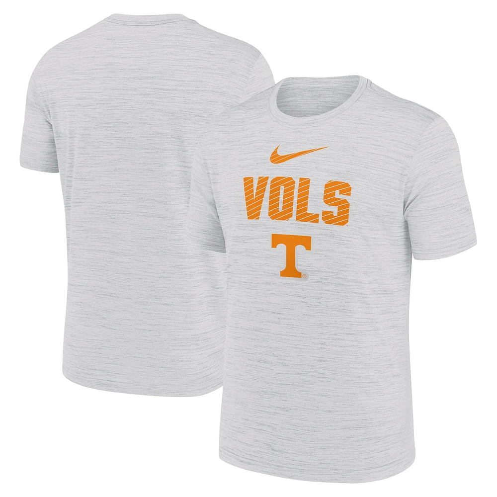 T-shirt Nike Tennessee Volunteers Campus Slant Velocity Performance pour homme, blanc