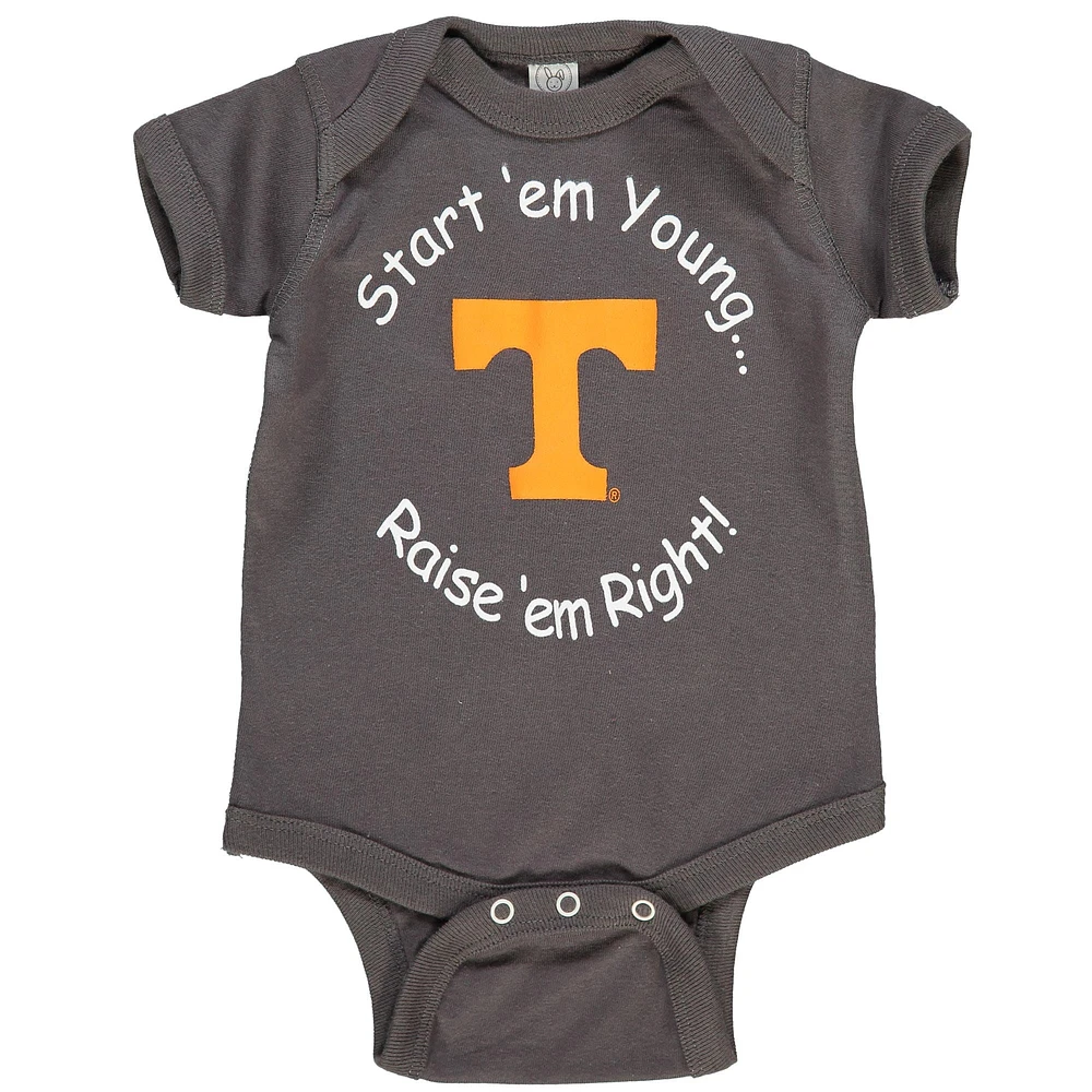 Nouveau-né et nourrisson Charcoal Tennessee Volunteers Start 'Em Young Body