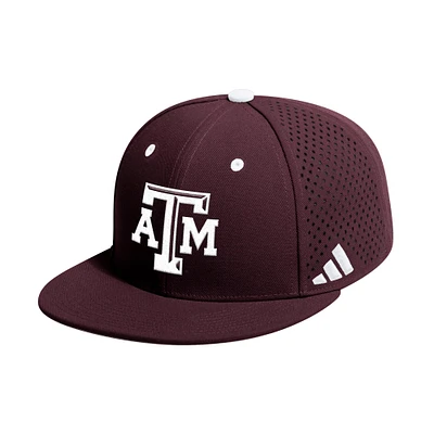 Casquette de baseball ajustée On-Field pour homme Adidas Classic Maroon Texas A&M Aggies