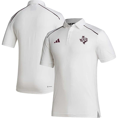 Polo adidas Texas A&M Aggies Coaches AEROREADY blanc pour hommes