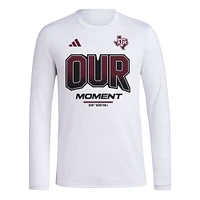 T-shirt à manches longues unisexe adidas Texas A&M Aggies 2024 On-Court Bench Our Moment