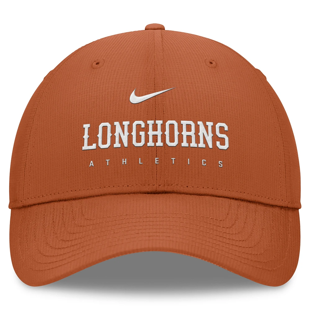 Casquette ajustable Nike Texas Orange Texas Longhorns 2024/25 On-Field Club Performance pour homme