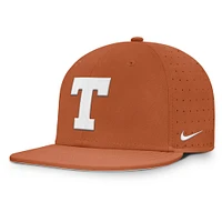 Men's Nike Texas Orange Longhorns On-Field Dugout True Performance Fitted Hat