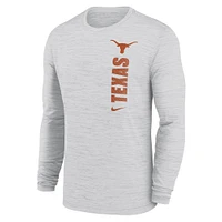 T-shirt à manches longues Nike Sideline Velocity Performance Texas Longhorns 2024 pour homme Blanc