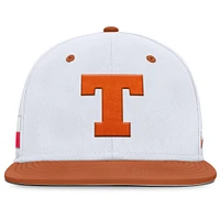 Men's Nike Texas Longhorns On-Field Dugout True Performance Fitted Hat