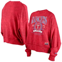 Pull ras du cou en polaire délavé aux enzymes rouge Texas Rangers de New Era pour femme