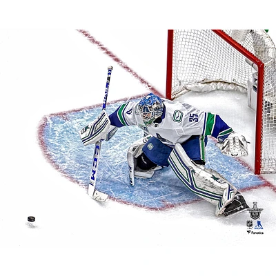 Thatcher Demko, les Canucks de Vancouver, remportent leur première victoire en séries éliminatoires la Coupe Stanley sans signature