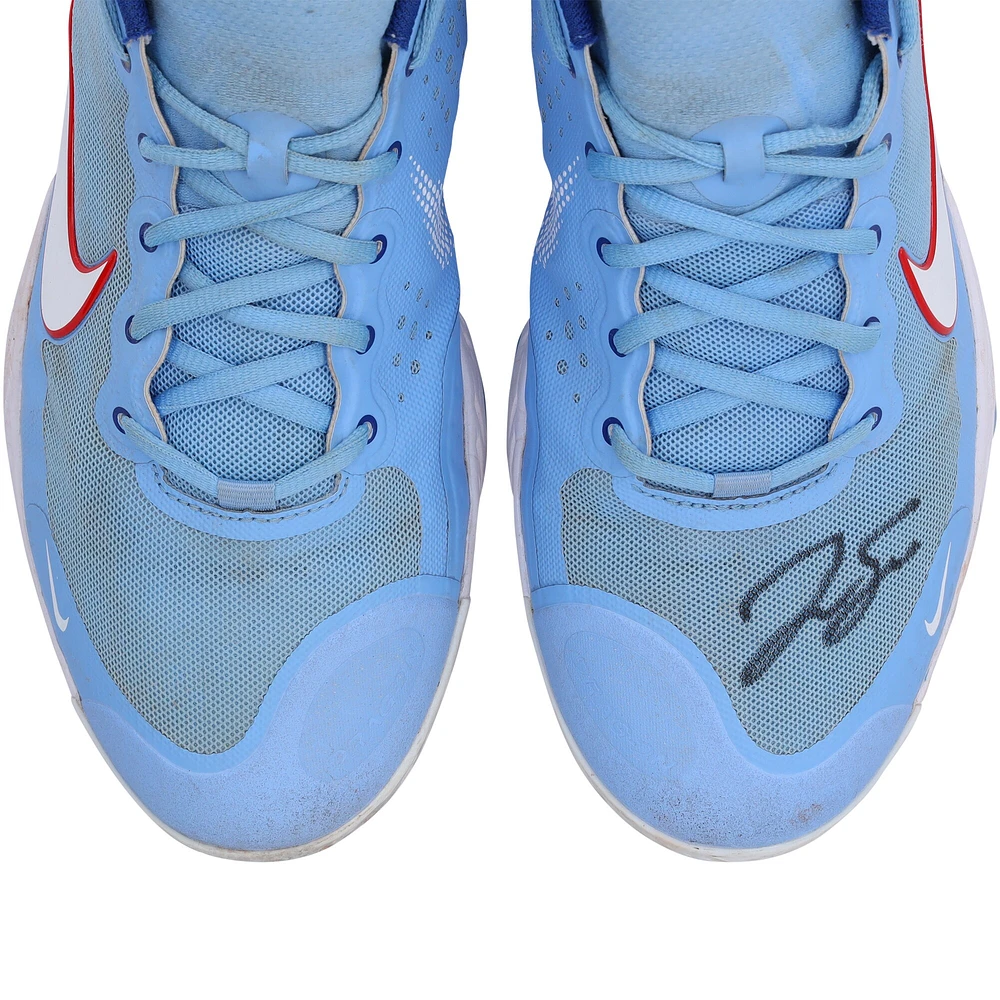 Chaussures à crampons Nike bleu clair autographiées par George Springer des Blue Jays de Toronto pour la saison 2023 de la MLB - RG13309551-52