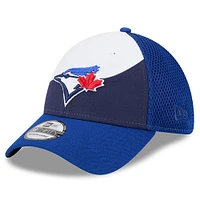 Casquette d'entraînement de printemps 39THIRTY Flex pour homme New Era bleu marine/bleu royal des Blue Jays Toronto 2025