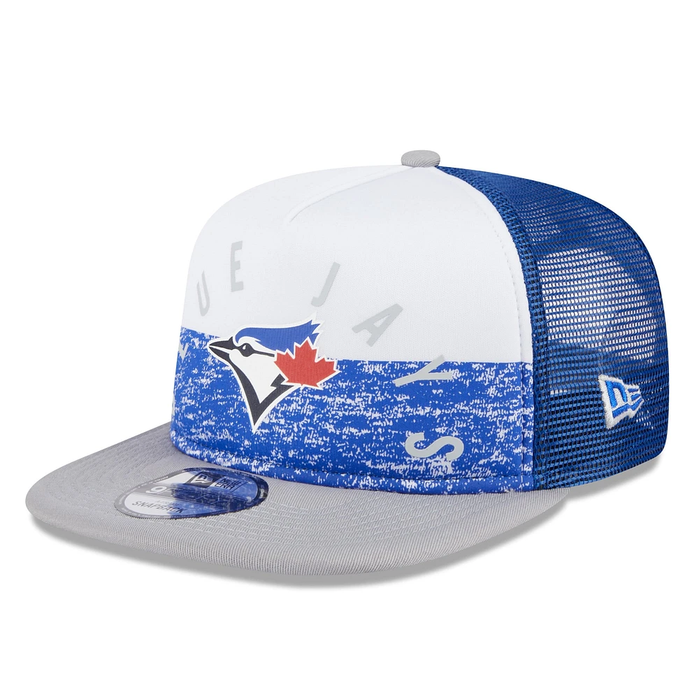 Casquette de camionneur 9FIFTY Snapback en mousse sur le devant en mousse de l'équipe des Blue Jays de Toronto New Era pour hommes, blanc/gris