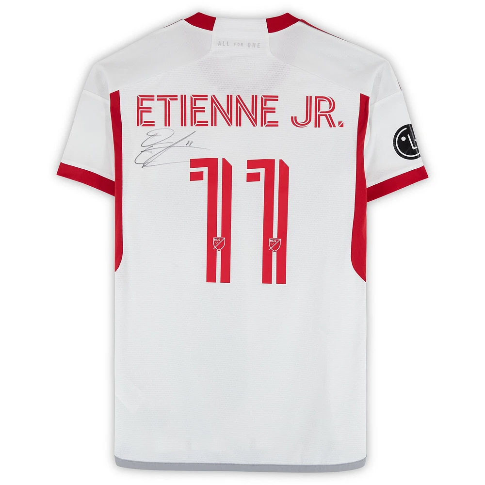Maillot adidas blanc n° 11 dédicacé par Derrick Etienne Jr. du Toronto FC lors de la saison 2024 de la MLS - Taille S