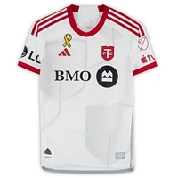 Maillot adidas blanc n° 11 dédicacé par Derrick Etienne Jr. du Toronto FC lors de la saison 2024 de la MLS - Taille S