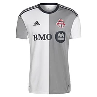 Men's adidas Alejandro Pozuelo White Toronto FC - 2022 Community Kit Replica Player Jersey