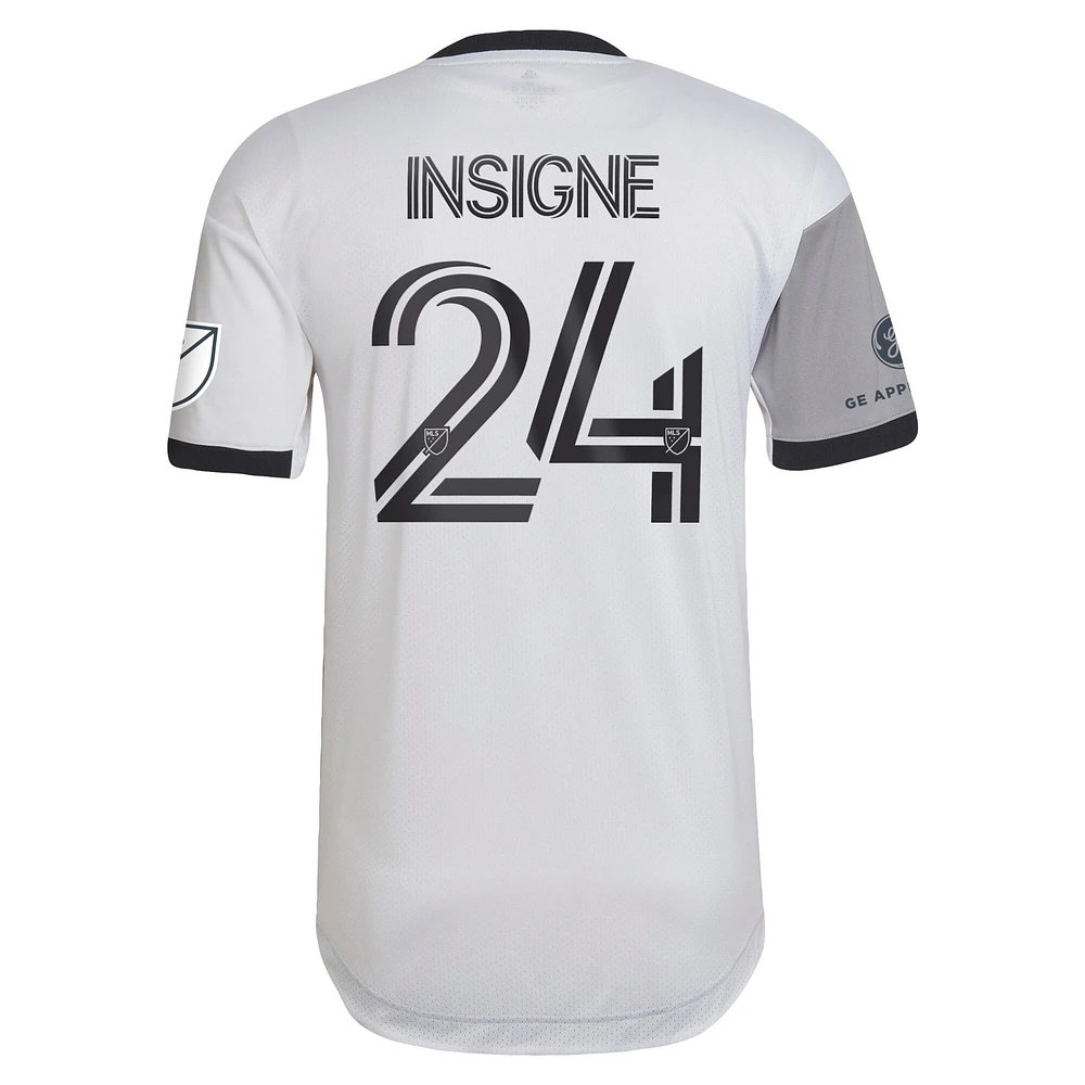 Adidas Lorenzo Insigne pour homme Blanc/Gris Toronto FC 2022 Secondaire