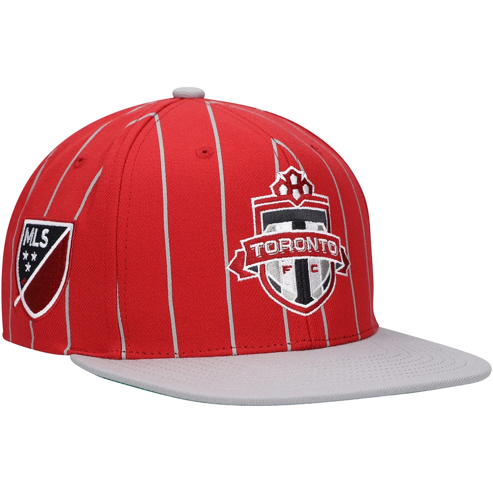 Casquette Mitchell & Ness rouge pour homme pin de l'équipe du Toronto FC