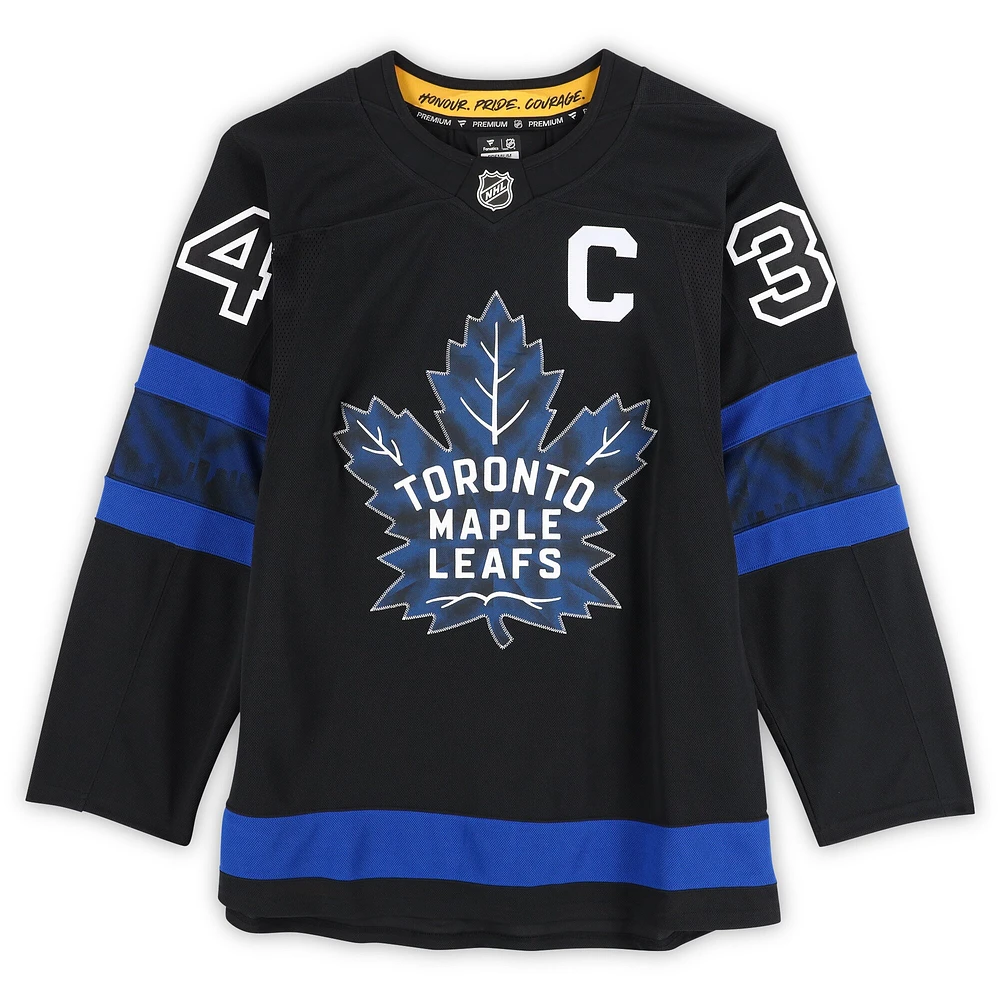 Maillot Fanatics alternatif noir autographié par Auston Matthews des Maple Leafs de Toronto avec inscriptions « 26th Leafs Captain » et « PAPI » - Édition limitée à 10 exemplaires
