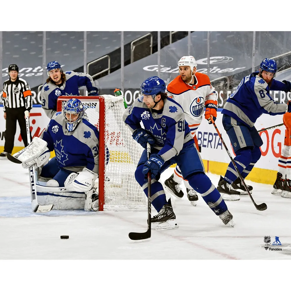 Sam Reinhart Buffalo Sabres Unsigned Blue Jersey Skating Photograph