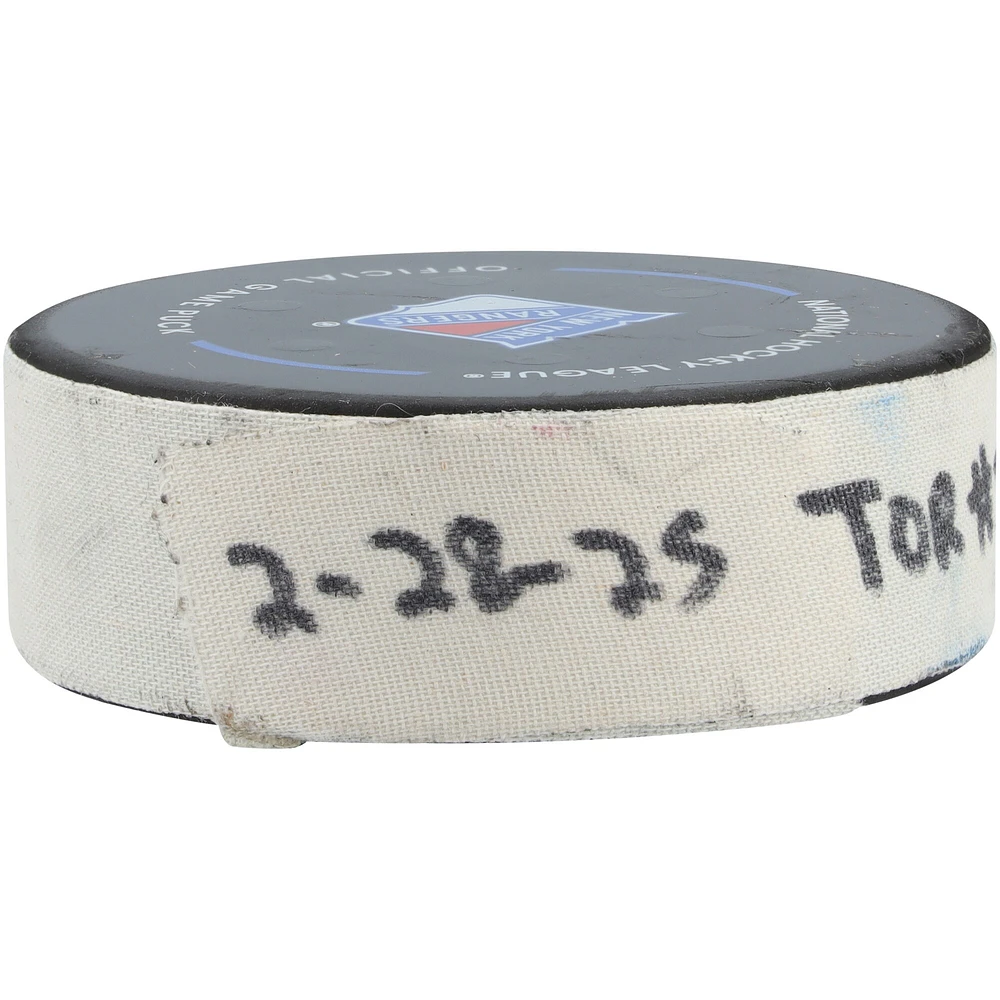 Matthew Knies, rondelle de but utilisée par les Maple Leafs de Toronto contre les Rangers de New York le 28 février 2025