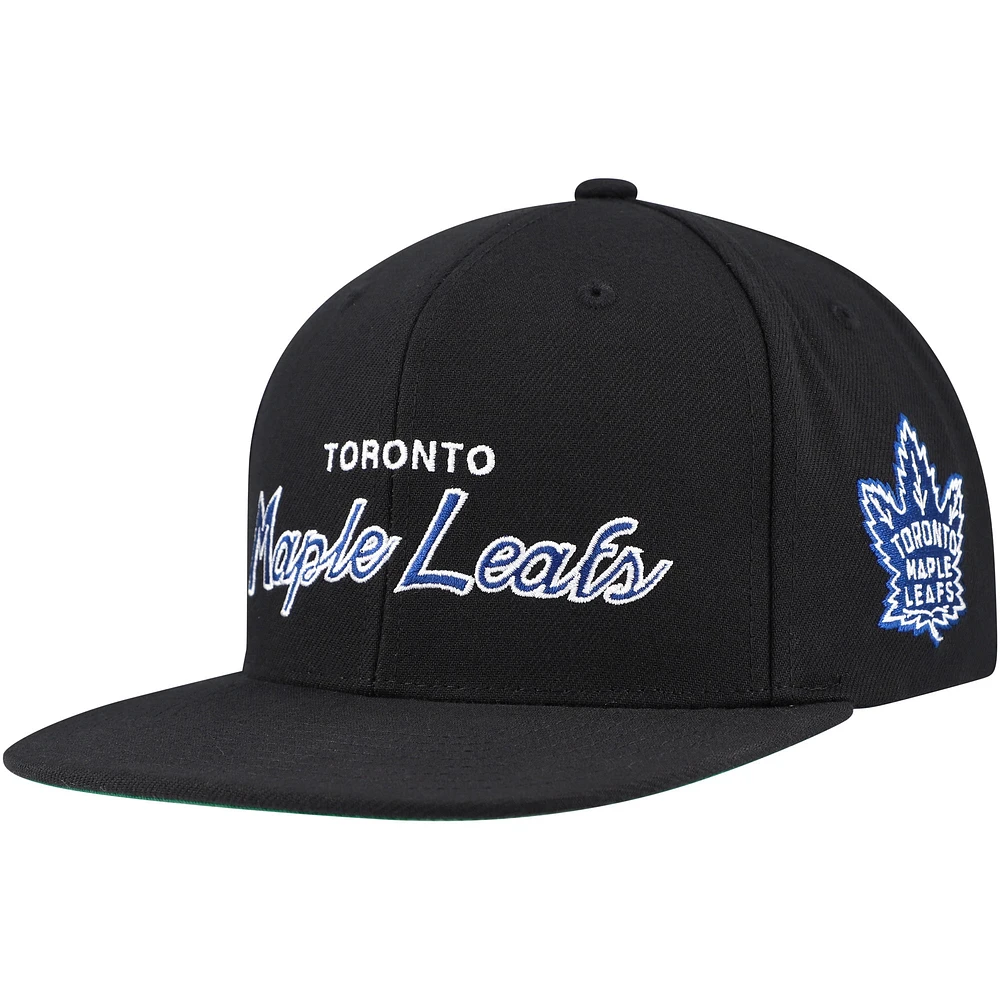 Casquette Snapback noire Mitchell & Ness des Maple Leafs de Toronto Core Team Script 2.0 pour hommes