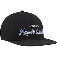 Casquette Snapback noire Mitchell & Ness des Maple Leafs de Toronto Core Team Script 2.0 pour hommes