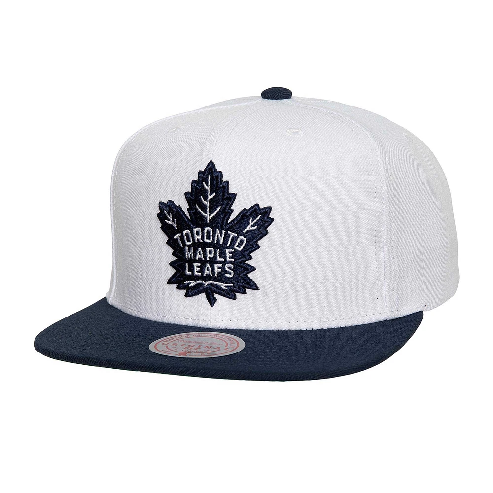 Men's Mitchell & Ness White Toronto Maple Leafs Core Team Ground 2.0 Snapback Hat