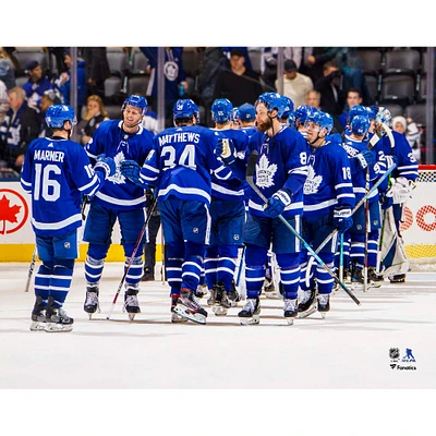 Toronto Maple Leafs Unsigned 2019-20 Team Celebration Photo