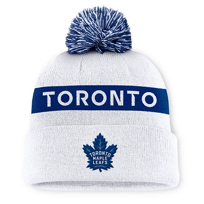 Bonnet en tricot à revers avec pompon authentique Pro Rink des Maple Leafs de Toronto Fanatics pour femme