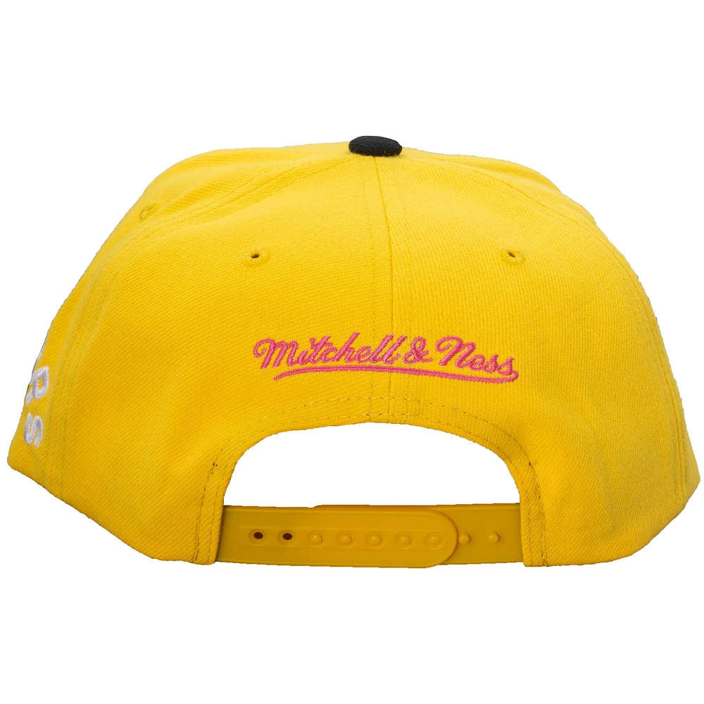 Men's Mitchell & Ness Yellow Toronto Raptors Doughnut Crumbs Snapback Hat