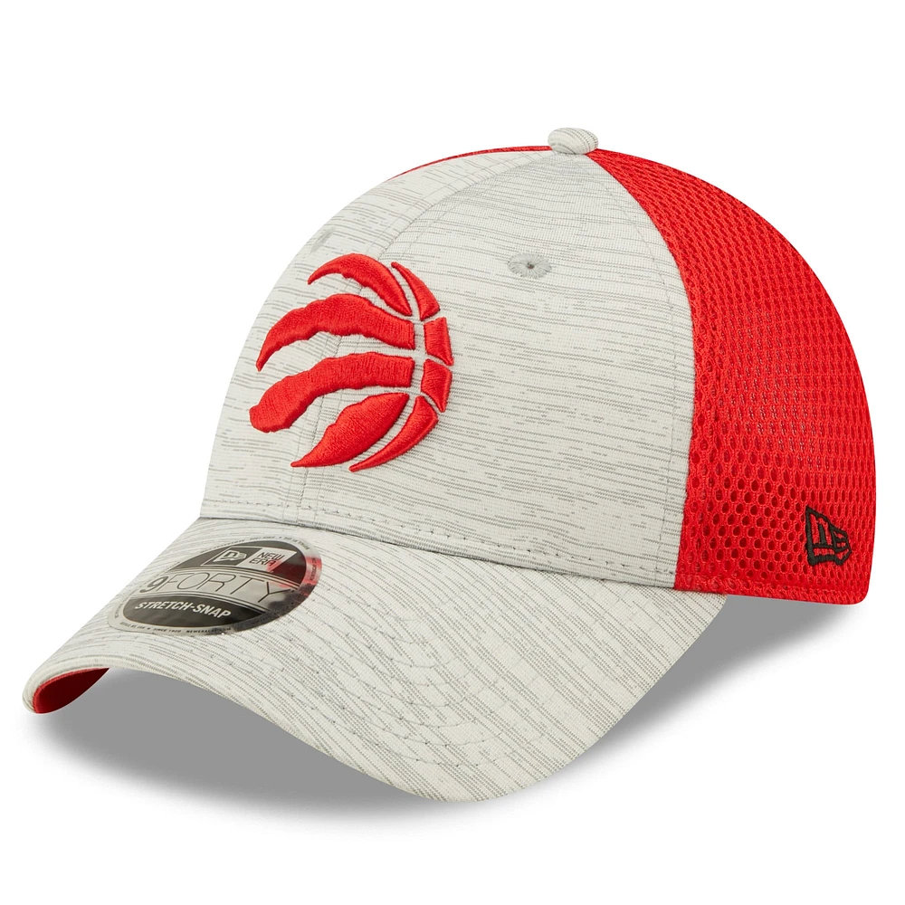 Men's New Era Gray/Red Toronto Raptors Active 9FORTY Snapback