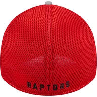 Men's New Era Gray/Red Toronto Raptors Pipe 39THIRTY Flex Hat