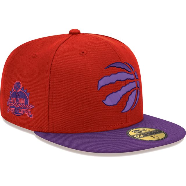 Écusson latéral 59FIFTY pour le trophée des champions de la finale NBA Raptors Toronto 2019 New Era rouge/violet homme - Casquette ajustée