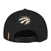 Casquette ajustable noire Pro Standard Toronto Raptors avec logo métallique pour homme