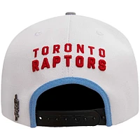 Men's Pro Standard White Toronto Raptors Sneaker Hook Leather Brim Snapback Hat