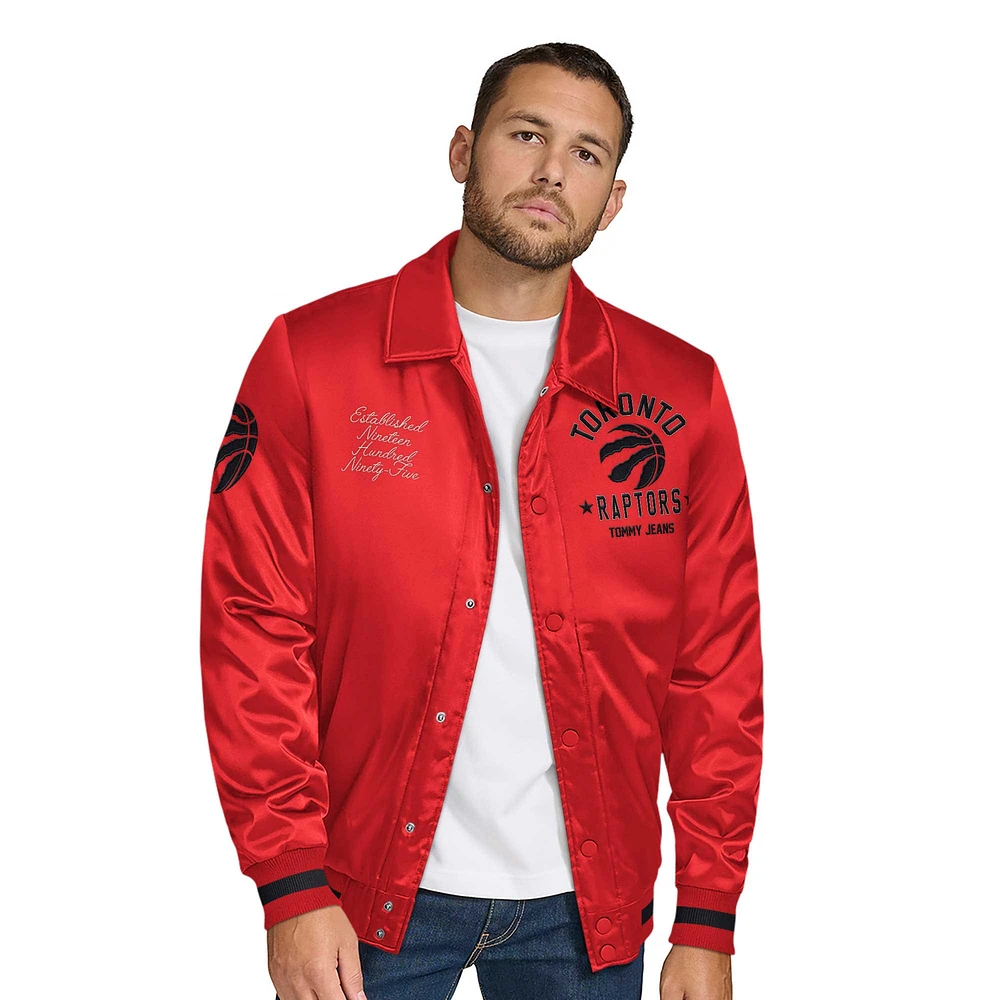 Veste universitaire à boutons-pression Jacob Chain Stitch Applique rouge de Toronto Raptors Tommy Jeans pour homme