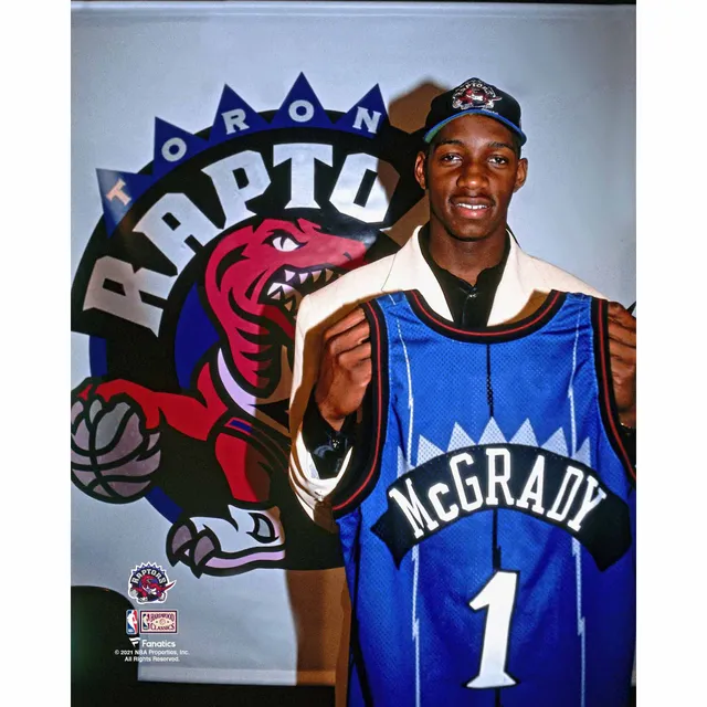 NBA Spain - 0708820N MAGIC MCGRADY 1 Oct 2001: Tracy McGrady #1 of the Orlando  Magic poses for a studio portrait on Media Day in Orlando, Florida. NOTE TO  USER: It is
