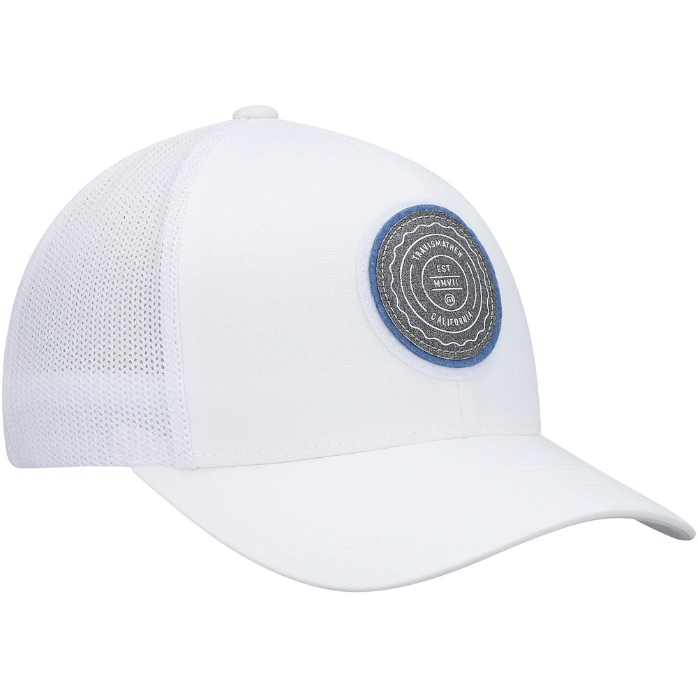 Casquette Travis Mathew White The Patch Trucker Snapback pour hommes