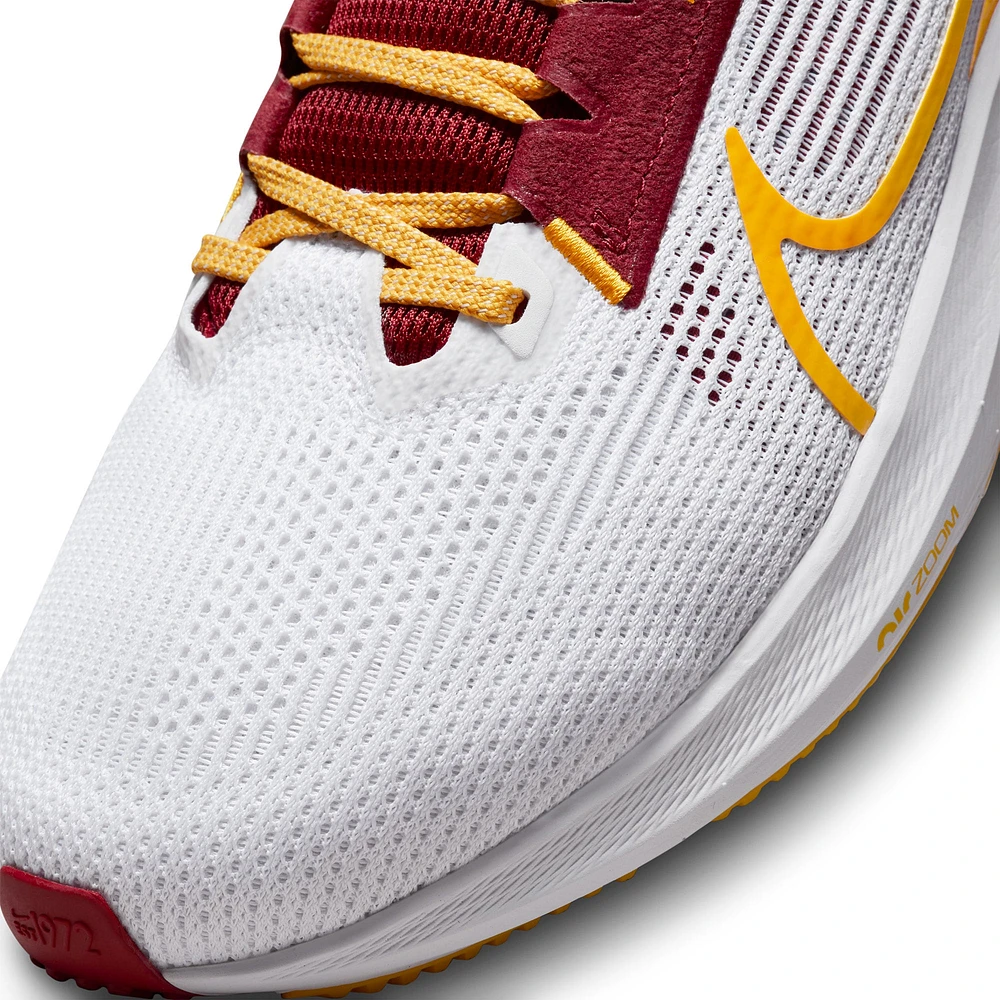 Chaussure de running Nike Tuskegee Golden Tigers Zoom Pegasus 40 unisexe blanche