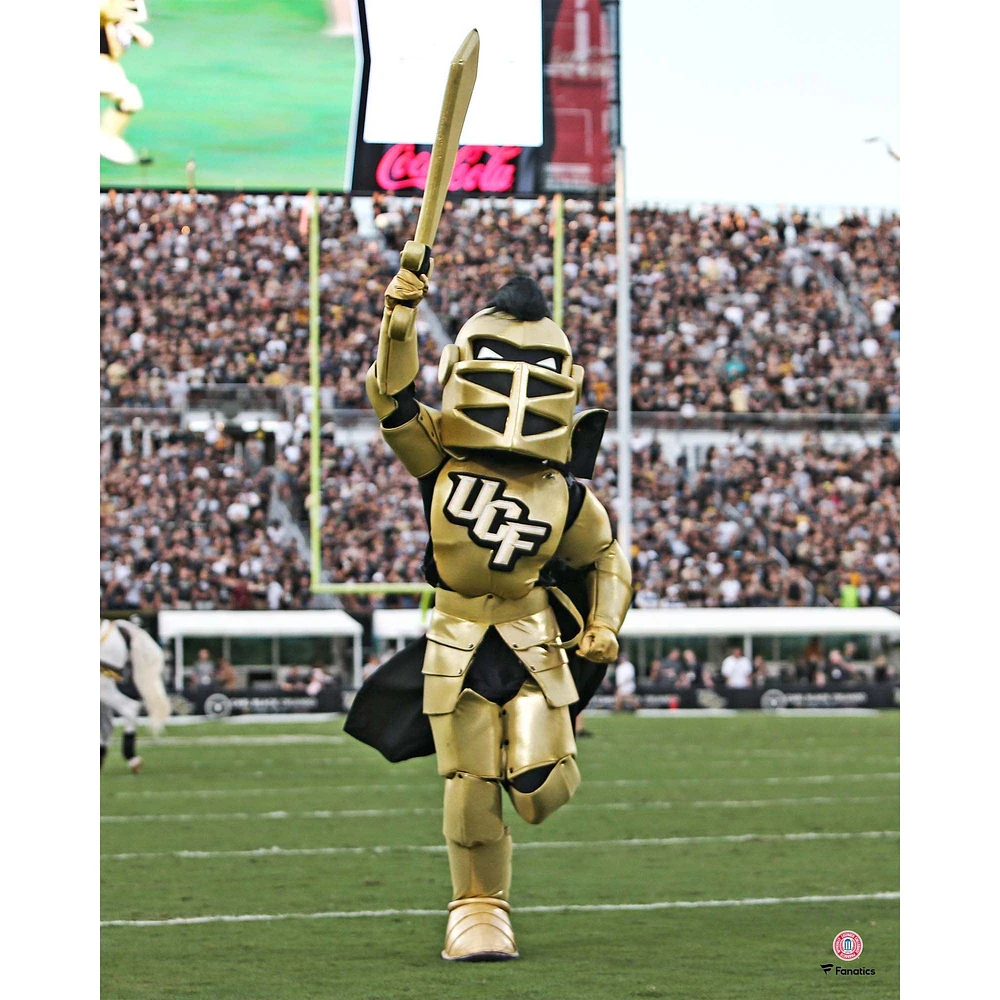 Photographie non signée de Knightro en train courir des UCF Knights
