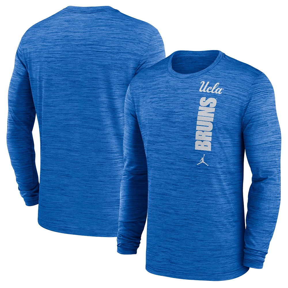 T-shirt à manches longues Jordan Brand UCLA Bruins 2024 Sideline Velocity Performance pour homme, bleu