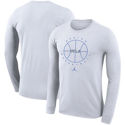 T-shirt à manches longues Jordan Brand blanc UCLA Bruins Basketball Icon Legend Performance pour hommes